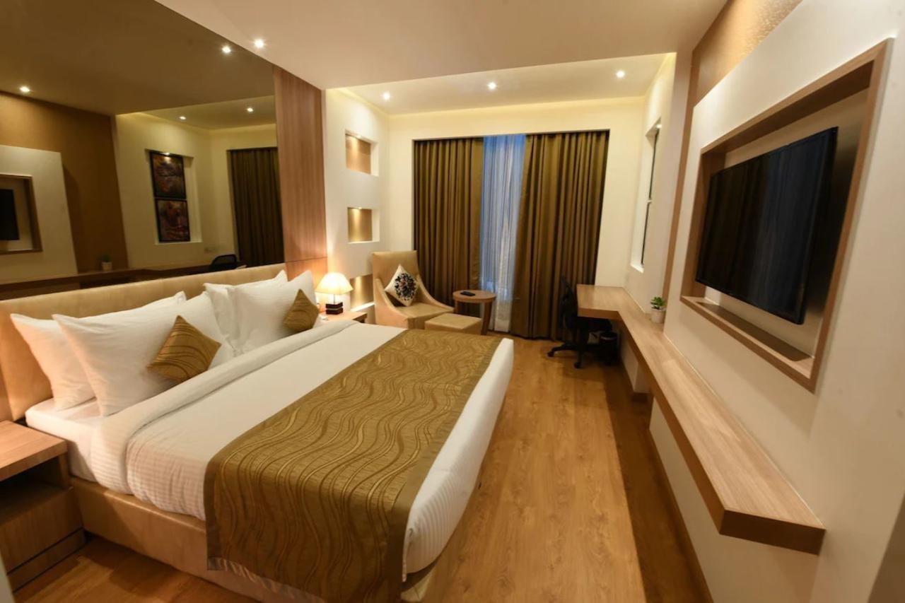 Surestay Plus By Best Western Amritsar Exteriör bild