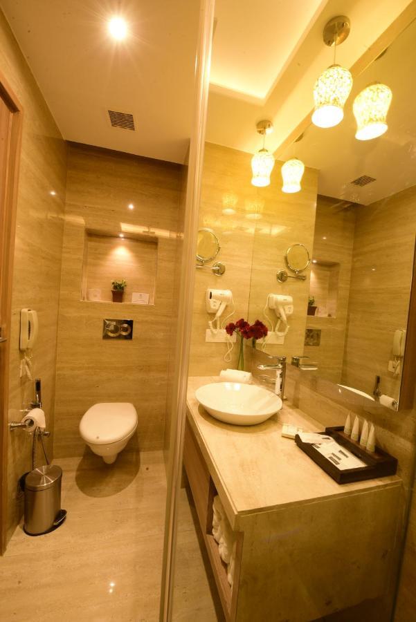 Surestay Plus By Best Western Amritsar Exteriör bild